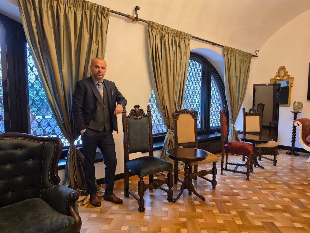 Eduard Petrescu: Campaniile offline creative cu steaguri direcționale devin noul standard de branding local pentru companiile B2B